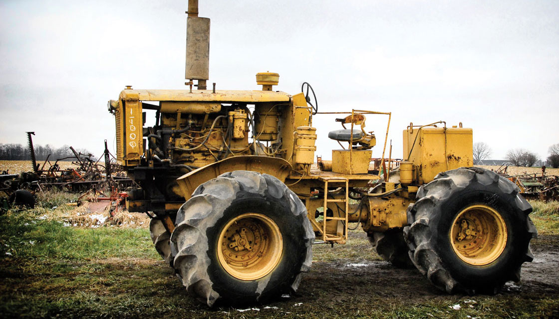TYPICAL SPECIFICATIONS 1970 MINNEAPOLIS-MOLINE A4T