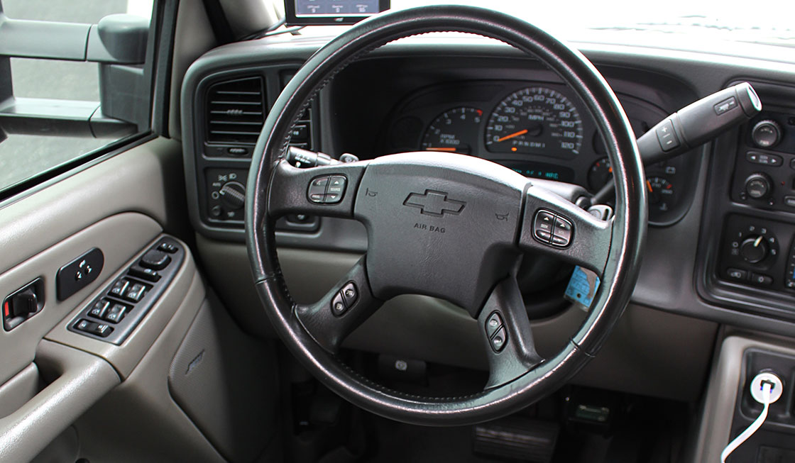 2004 CHEVROLET SUBURBAN 2500