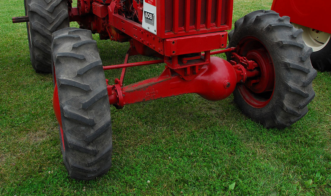 1965 FARMALL 806