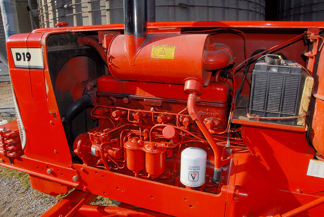 1964 ALLIS-CHALMERS D-19