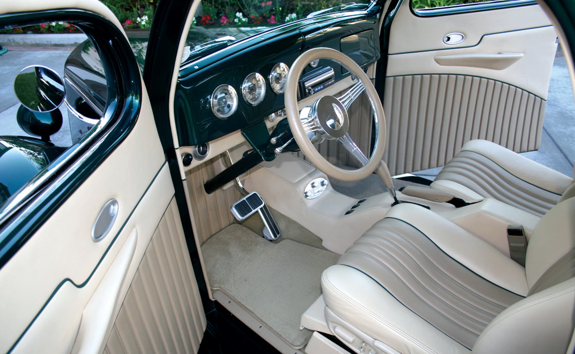 1935 FORD MODEL 38
