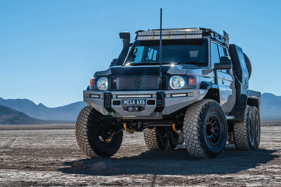 Patriot Campers Mega 6x6 Land Cruiser