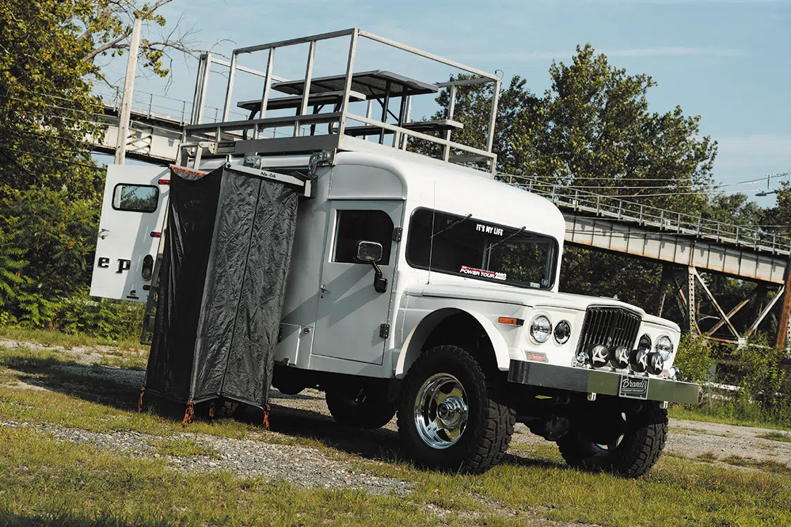 Jeep M725 Ambulance